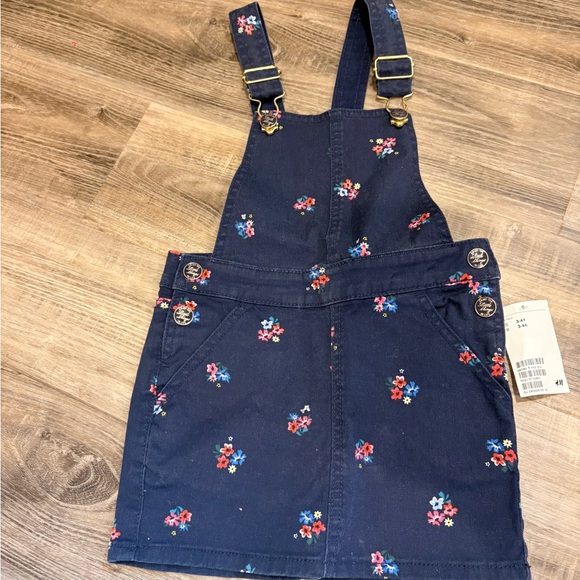 Toddlers (2T and 3T) Mixed Tops & Bottoms Bundle! - Picture 11 of 15